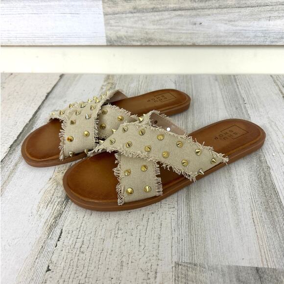 Shu Shop Women’s 7 Bertan Tan Gold Studded Slip-On Flat Sandals New Boho - Picture 2 of 7
